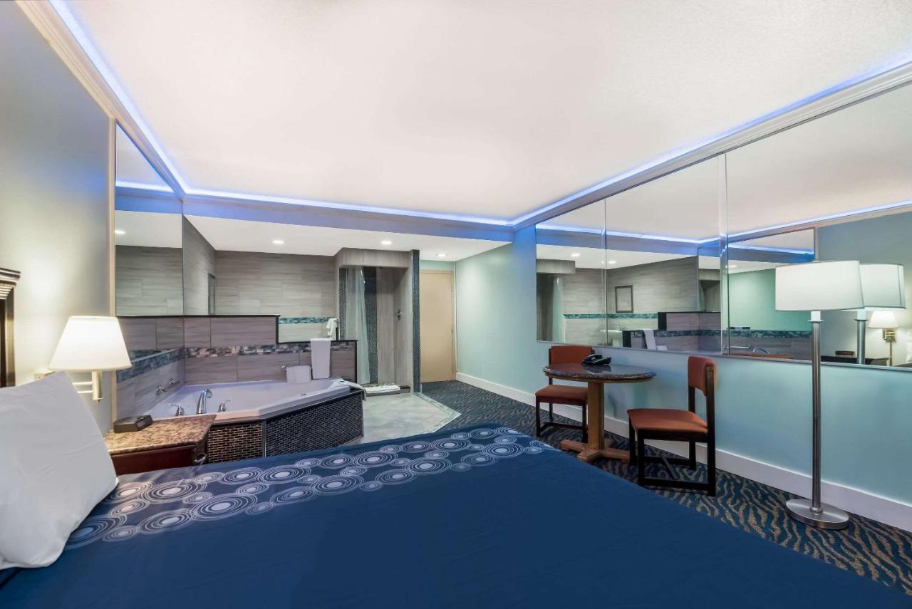 Rodeway Inn Philadelphia Dış mekan fotoğraf