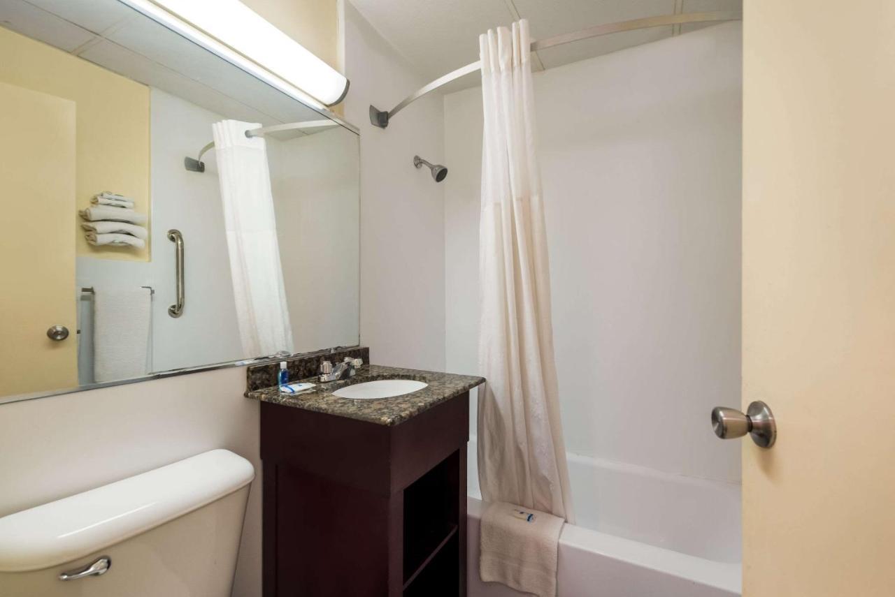 Rodeway Inn Philadelphia Dış mekan fotoğraf