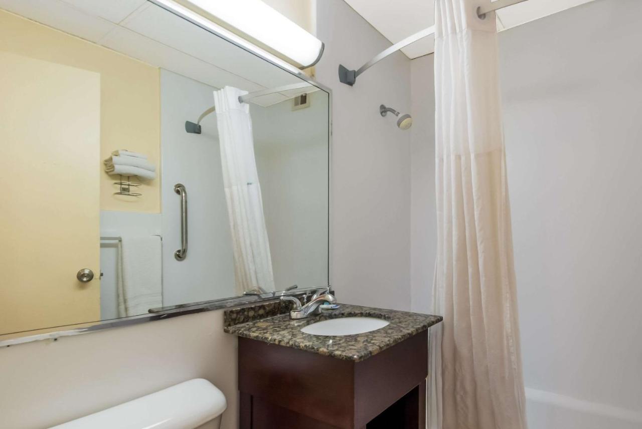 Rodeway Inn Philadelphia Dış mekan fotoğraf
